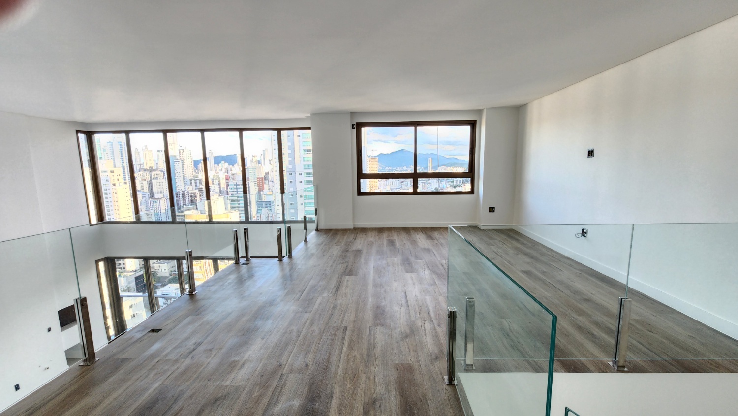 Duplex no Ed. Admirá Arrka Concept em Balneário Camboriú - foto 11