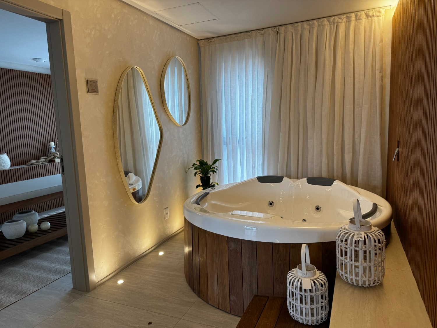 Apartamento no Ed. Brava Sixteen na Praia Brava em Itajaí