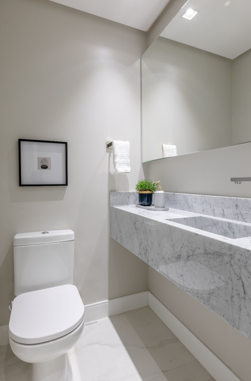 Apartamento Mobiliado no Ed. Charmant Residence em Balneário Camboriú - foto 12