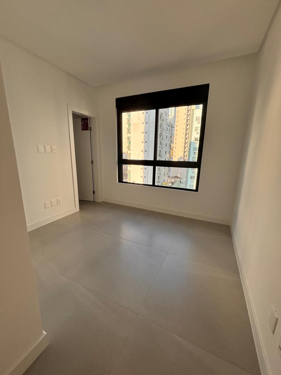 Apartamento no Edifício Torre de Booz em Balneário Camboriú - foto 8