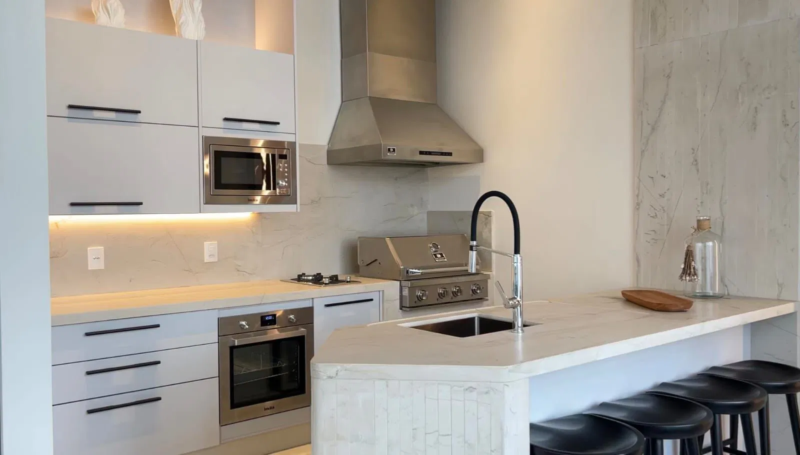 Apartamento no Ed. Las Brisas Residencial em Balneário Camboriú - foto 15