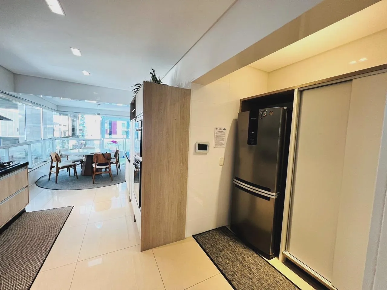 Apartamento Garden no Edifício Santorini em Meia Praia - foto 2