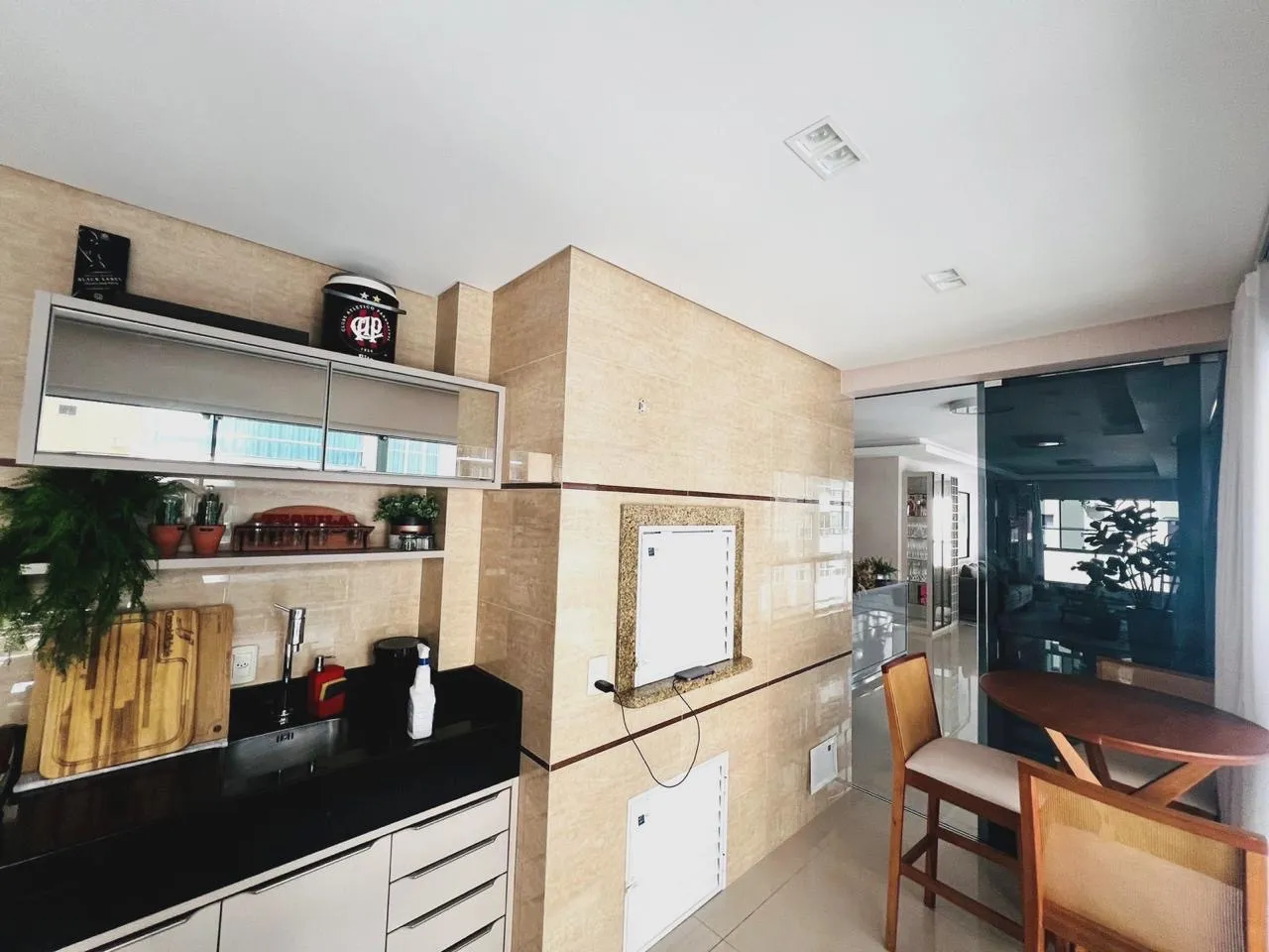 Apartamento Garden no Edifício Santorini em Meia Praia - foto 3