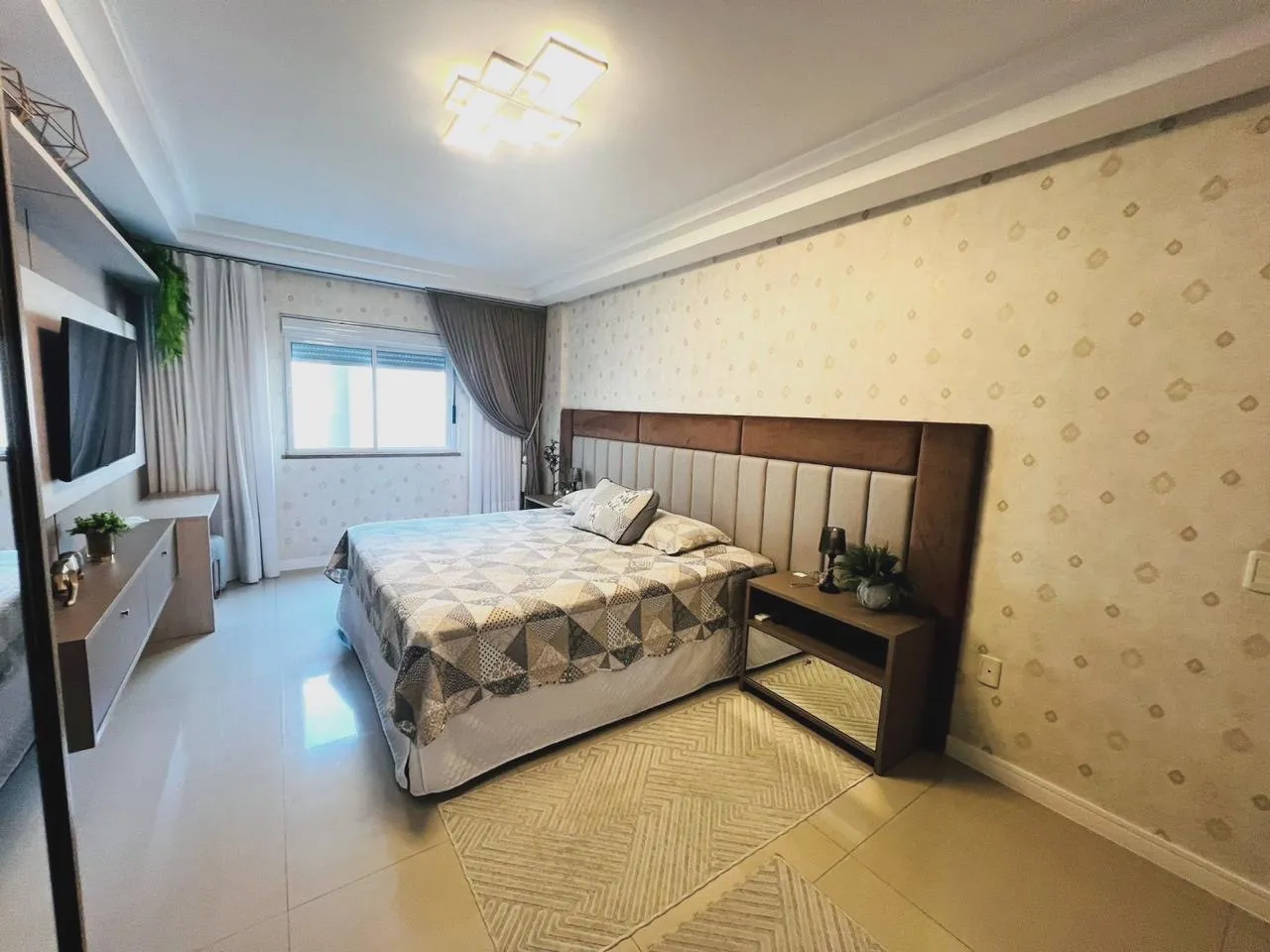 Apartamento Garden no Edifício Santorini em Meia Praia - foto 11