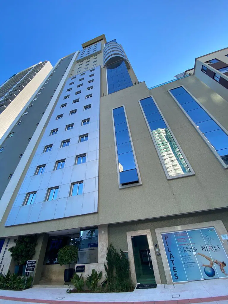 Apartamento no Ed. Mendelssohn em Balneário Camboriú