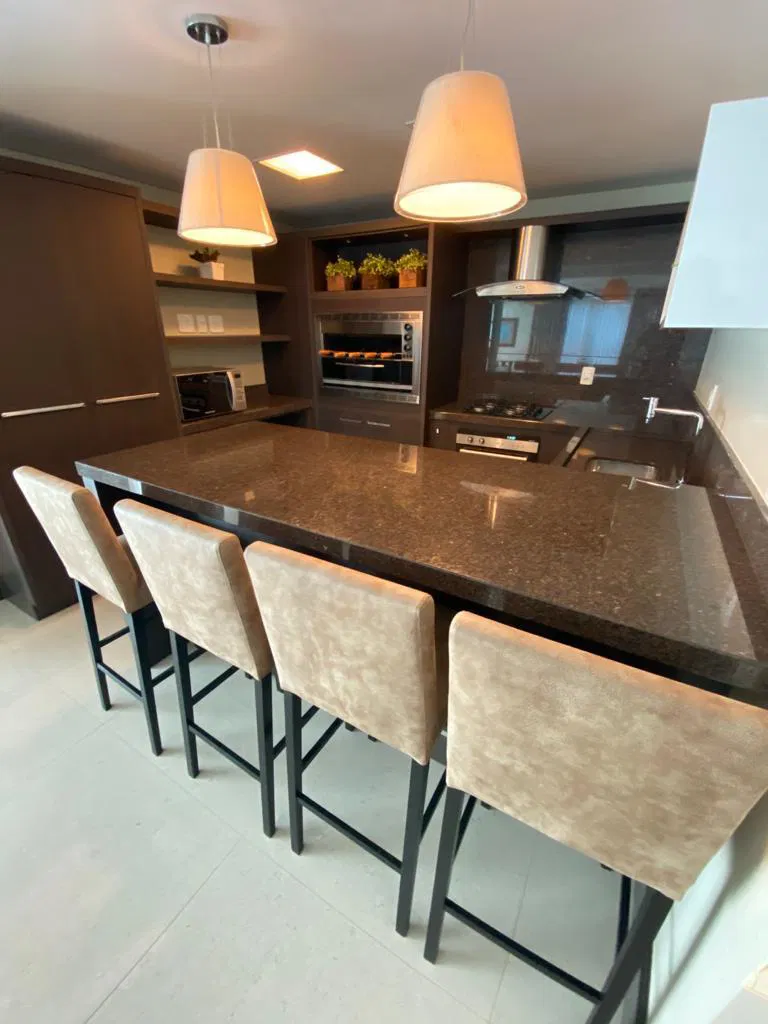 Apartamento no Ed. Mendelssohn em Balneário Camboriú - foto 2