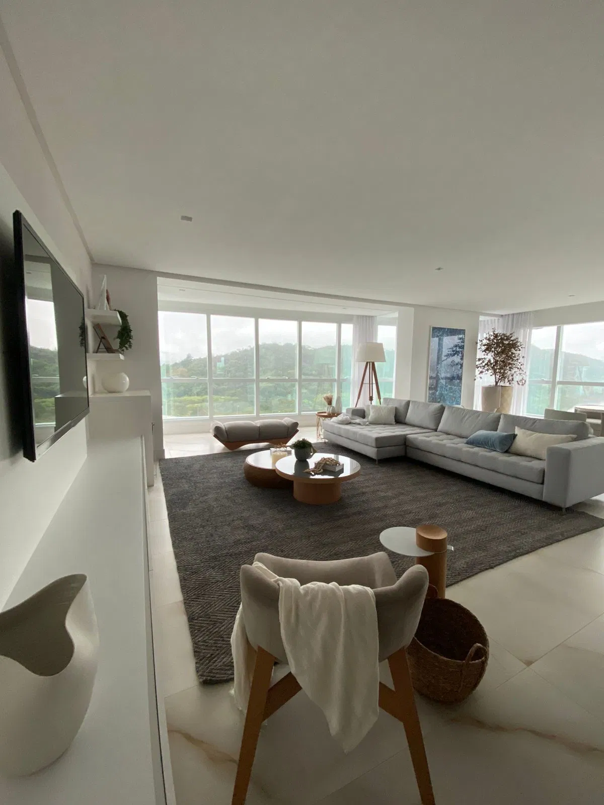Apartamento no Ed. Pericó Residence em Balneário Camboriú - foto 37