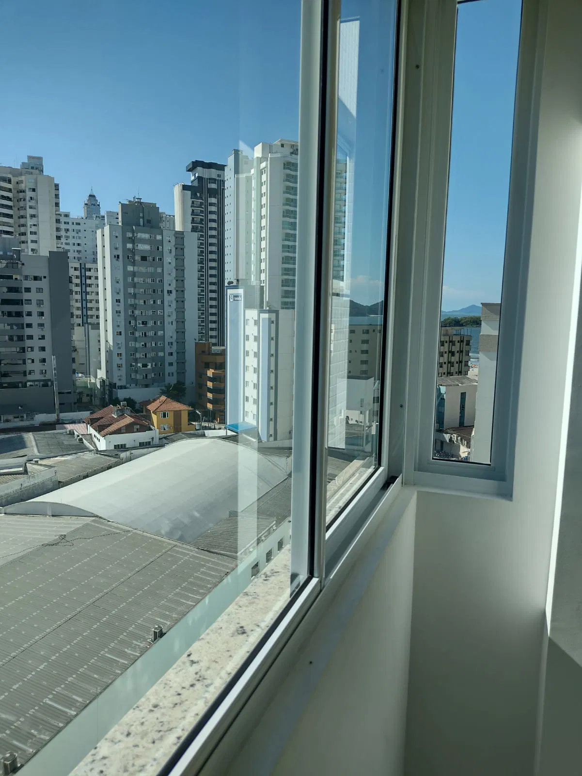 Apartamento no Edifício Cidade Jardim no Centro de Balneário Camboriú - foto 15
