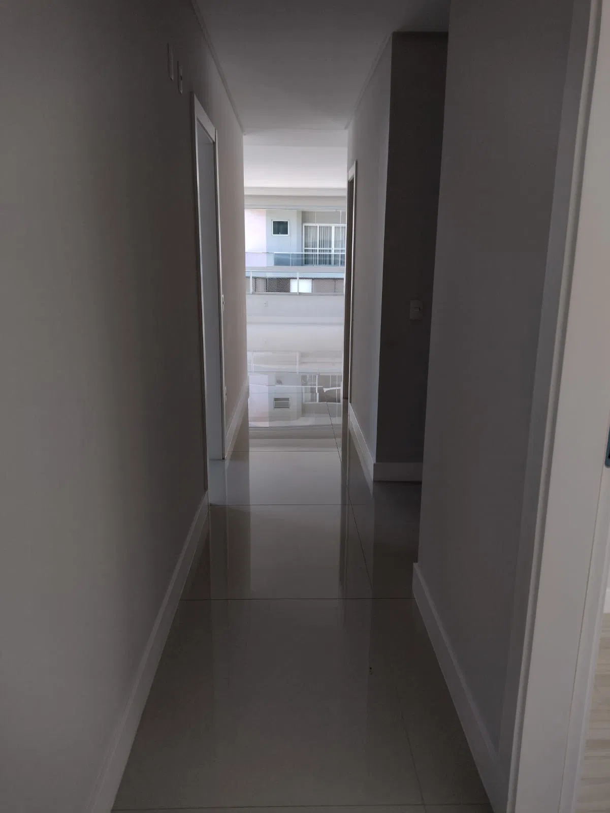 Apartamento no Edifício Cidade Jardim no Centro de Balneário Camboriú - foto 19