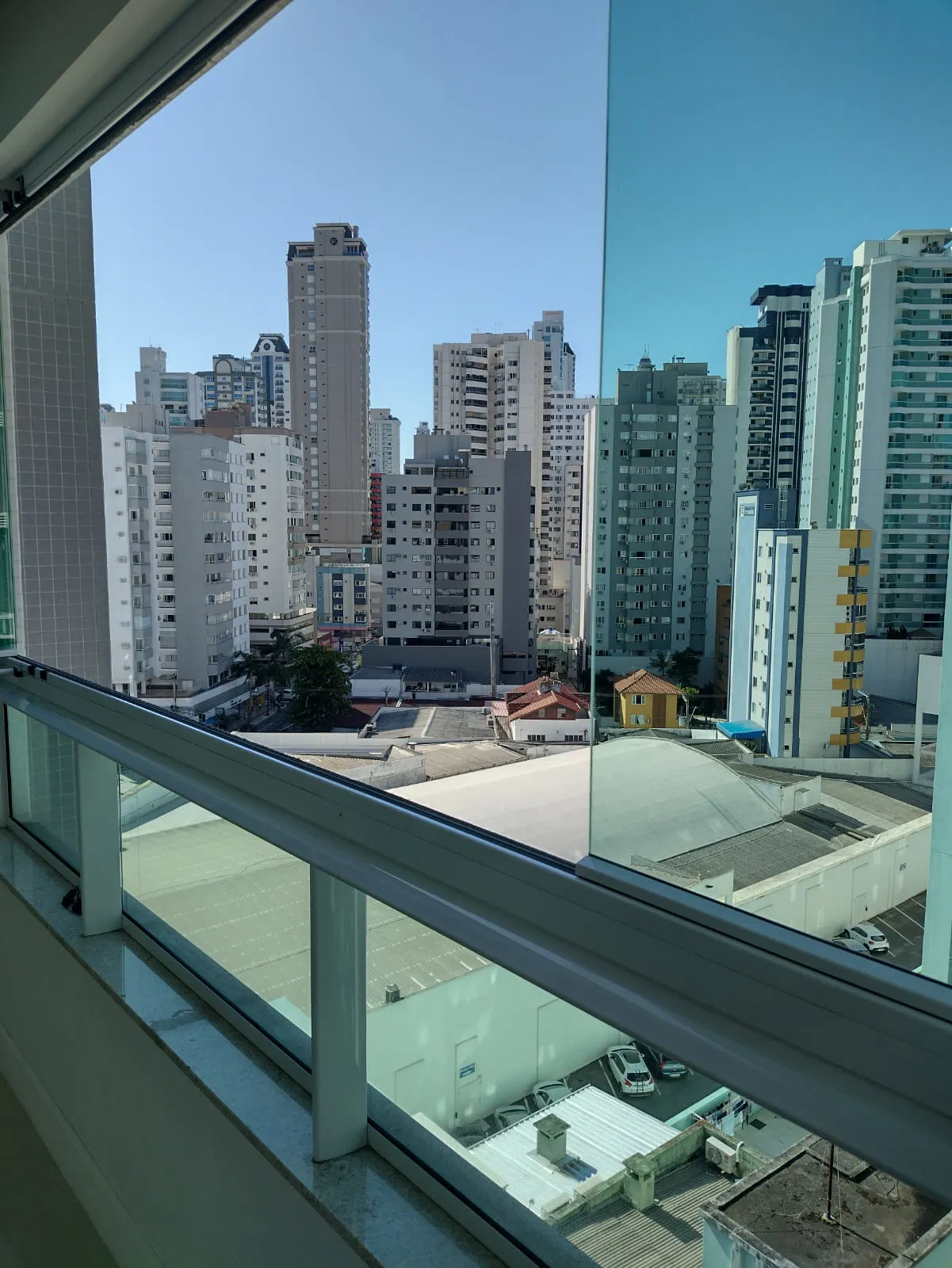 Apartamento no Edifício Cidade Jardim no Centro de Balneário Camboriú - foto 21