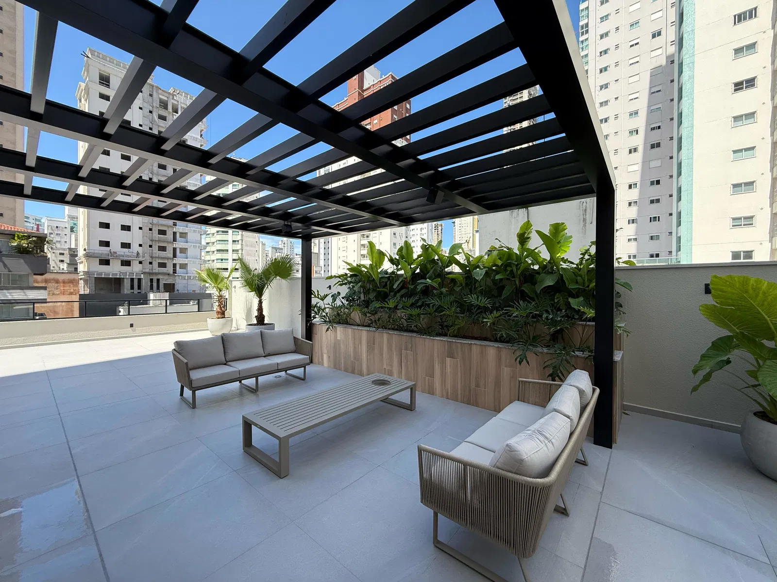 Apartamento no Edifício Farol de Valença em Balneário Camboriú - foto 11