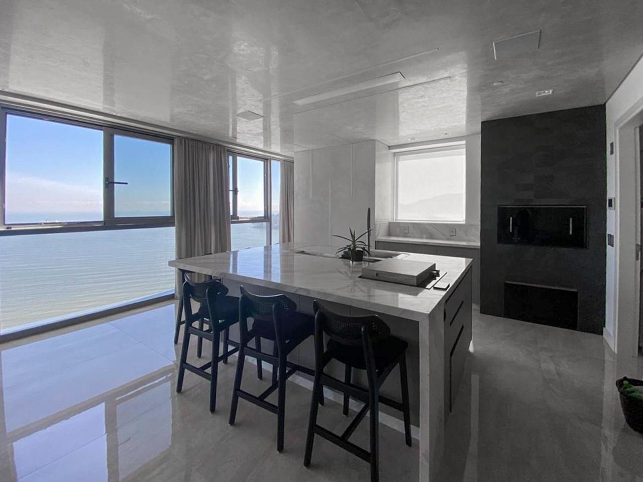 Apartamento no Edifício Copenhagen em Balneário Camboriú - foto 6