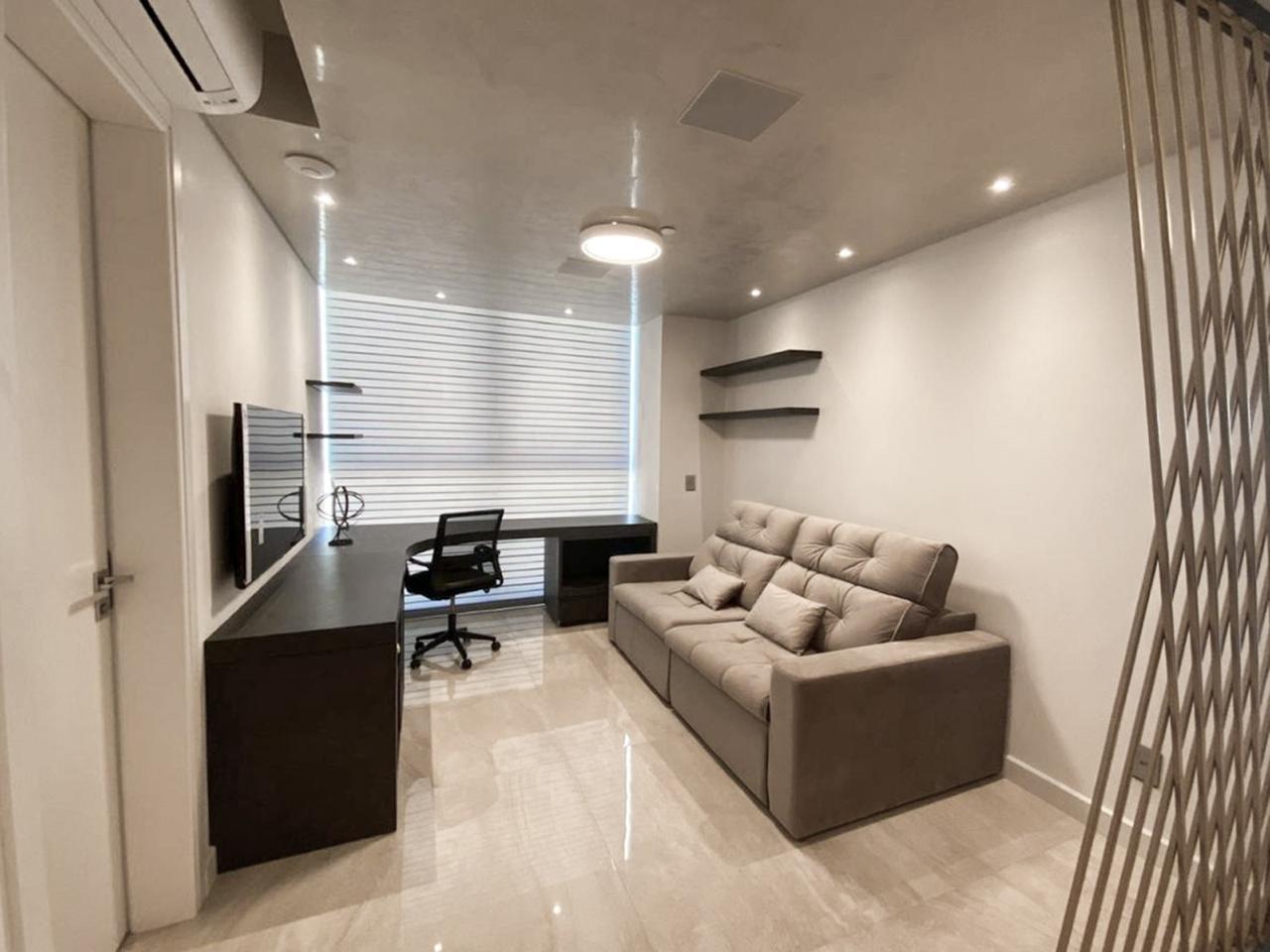 Apartamento no Edifício Copenhagen em Balneário Camboriú - foto 23