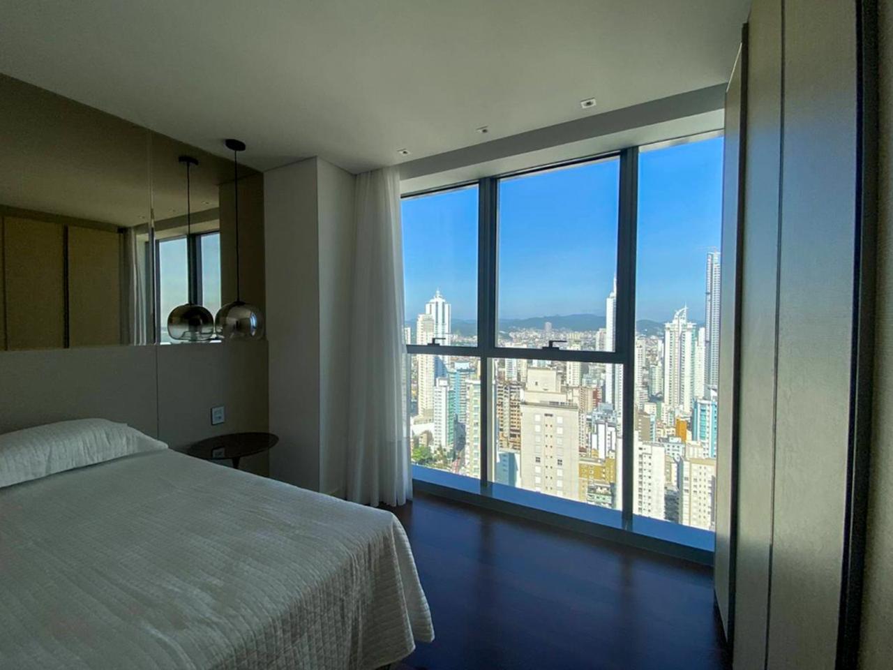 Apartamento no Edifício Copenhagen em Balneário Camboriú - foto 24