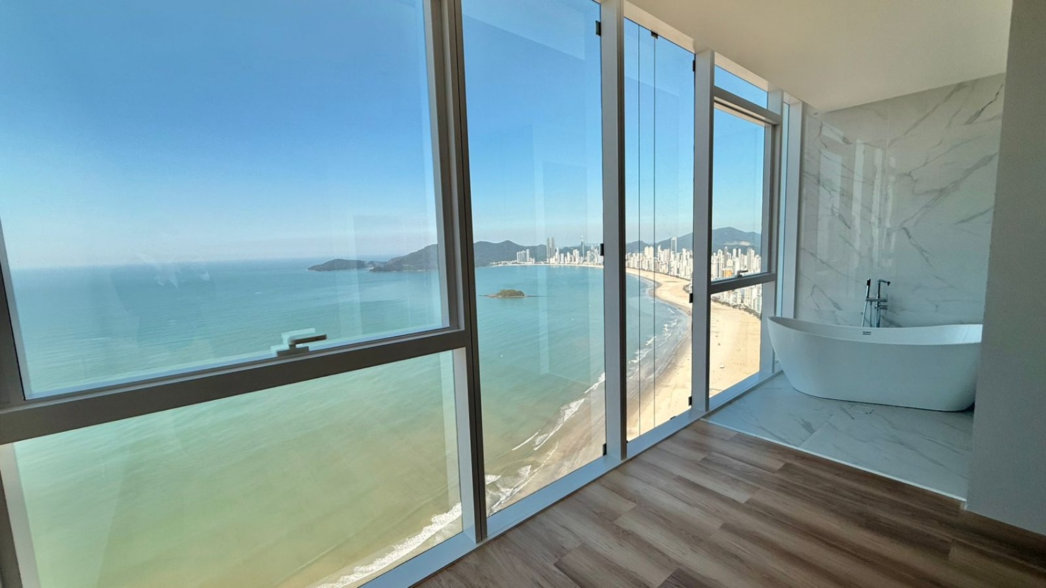 Apartamento no Edifício Boreal Tower na Barra Norte em Balneário Camboriú - foto 15
