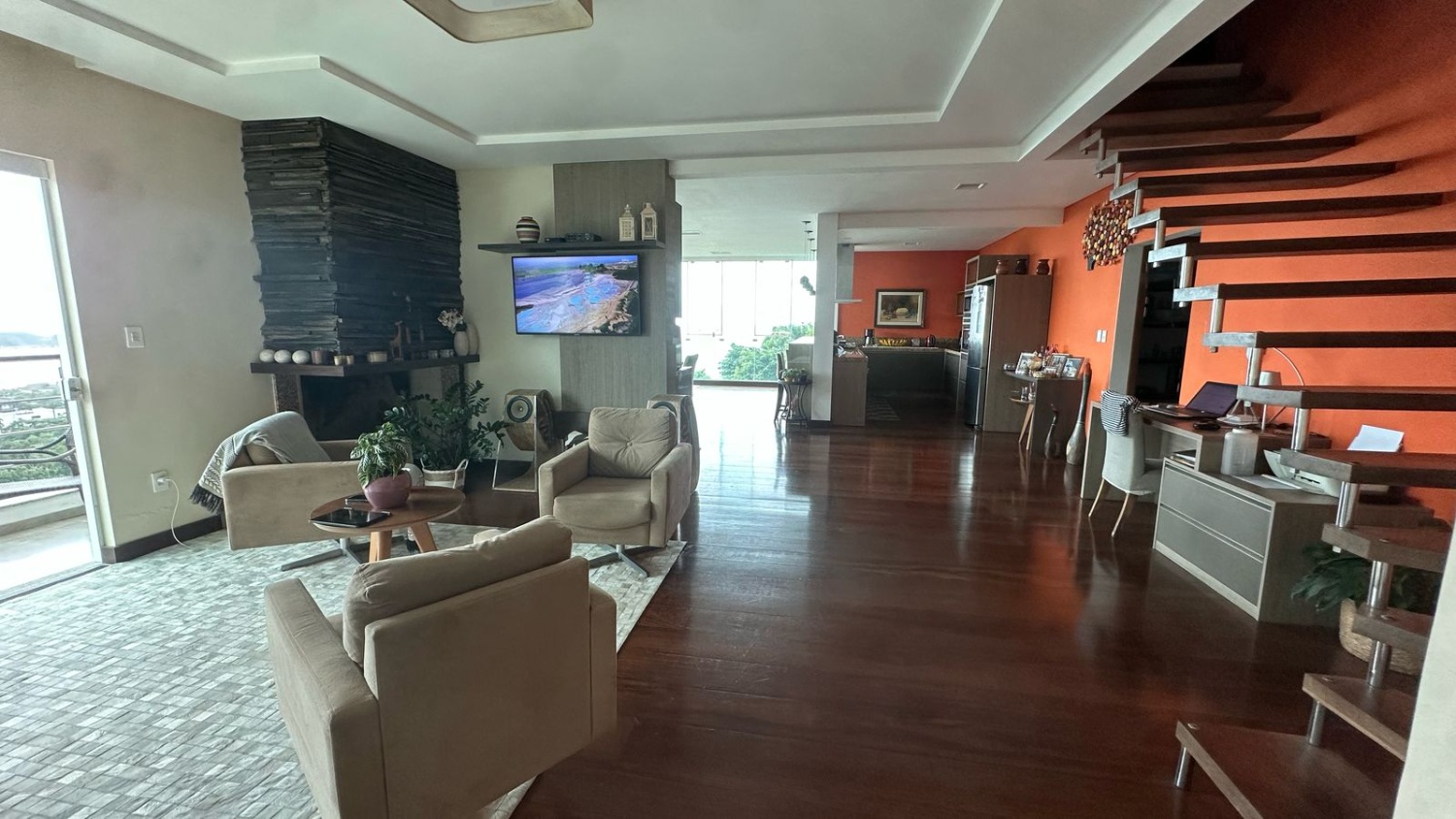 Casa na praia do Estaleiro em Balneário Camboriú - foto 4
