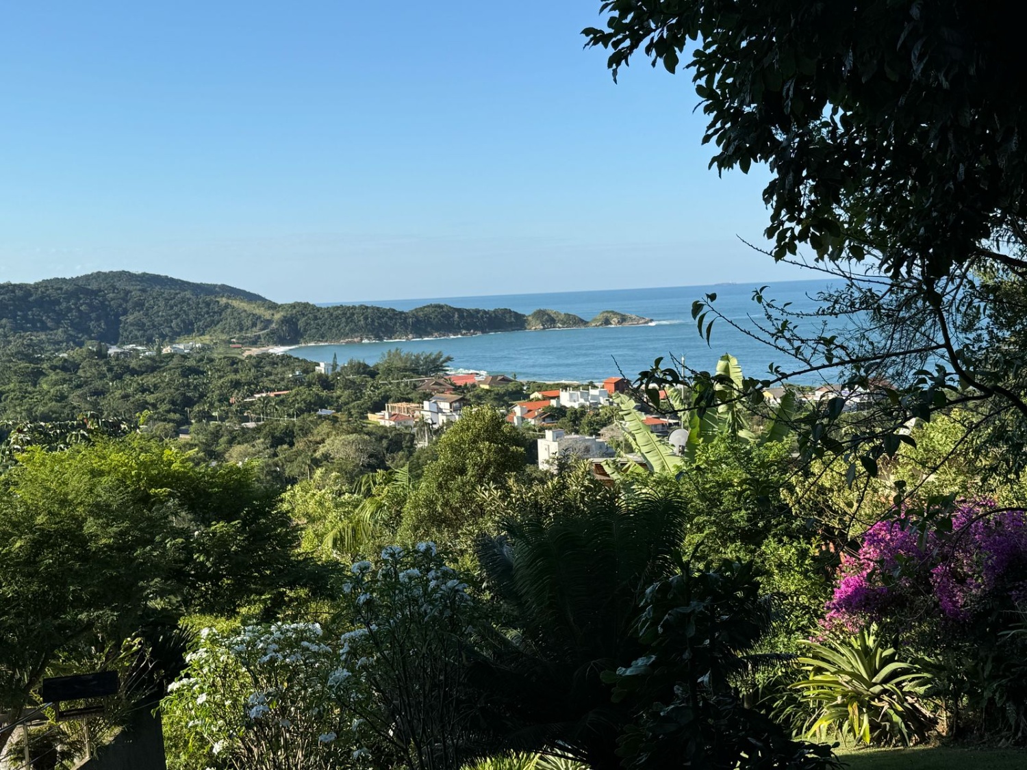 Casa na praia do Estaleiro em Balneário Camboriú - foto 5