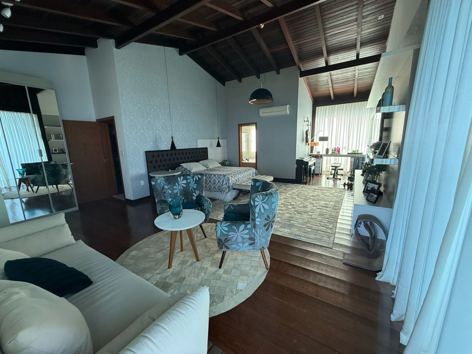 Casa na praia do Estaleiro em Balneário Camboriú - foto 12