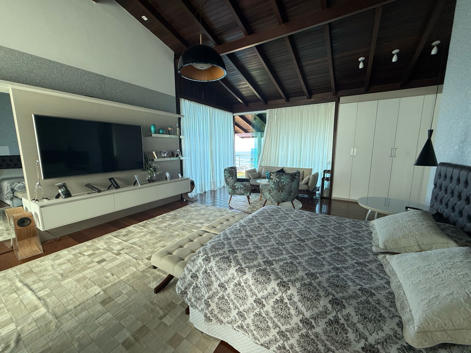 Casa na praia do Estaleiro em Balneário Camboriú - foto 15