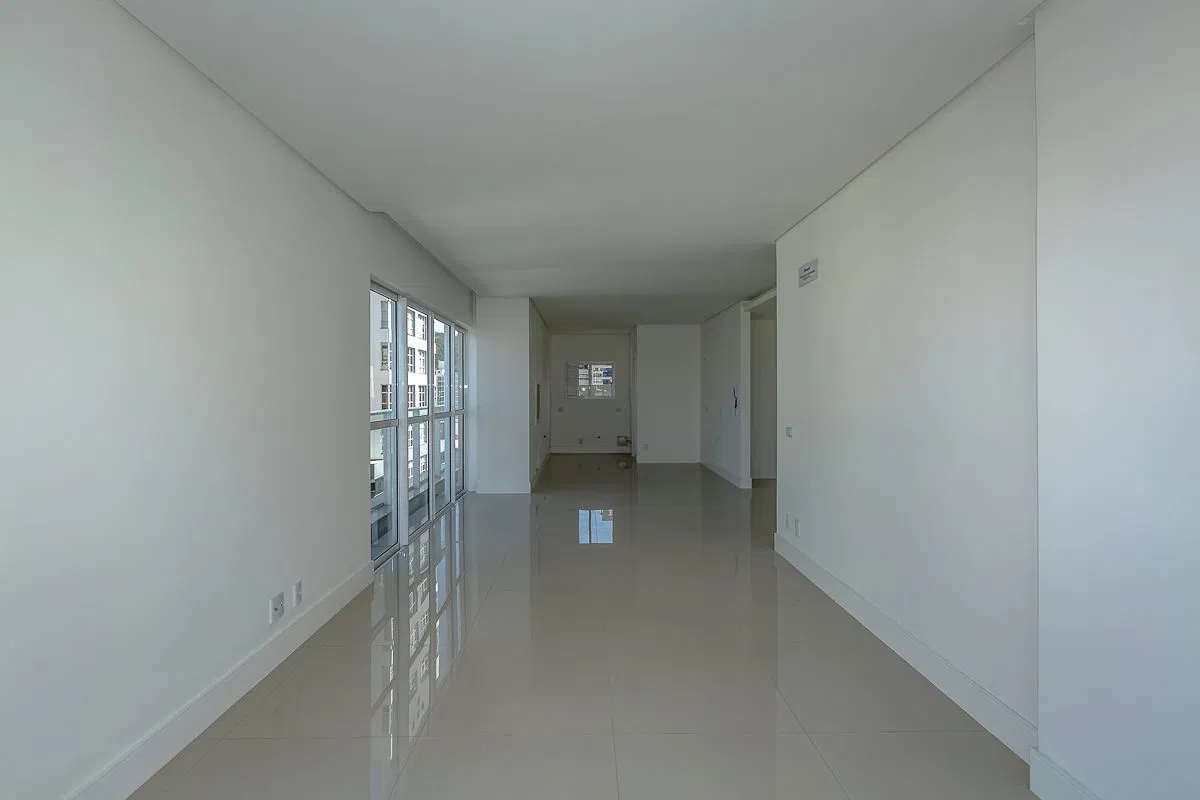 Apartamento no Ed. Salvatore Residenziale em Balneário Camboriú - foto 25