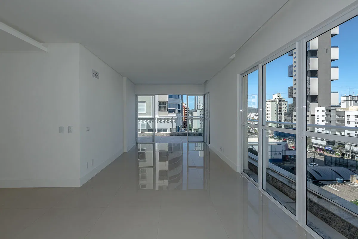 Apartamento no Ed. Salvatore Residenziale em Balneário Camboriú - foto 28