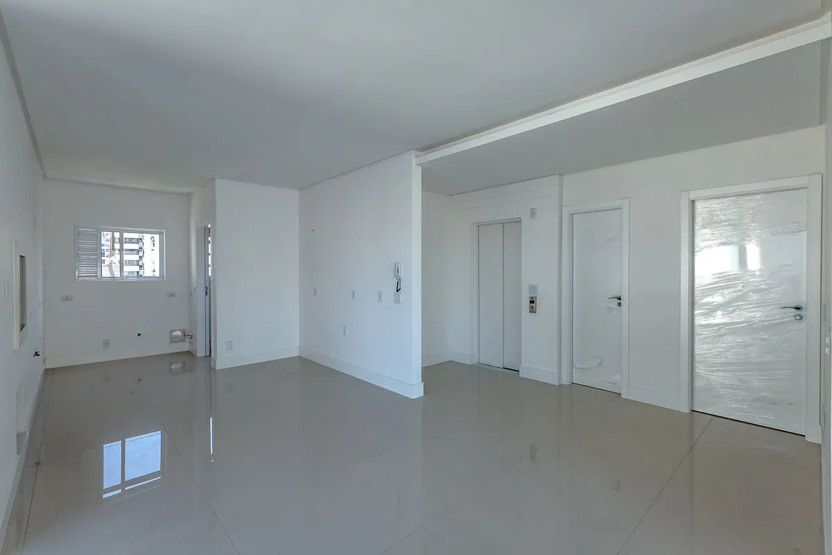 Apartamento no Ed. Salvatore Residenziale em Balneário Camboriú - foto 33