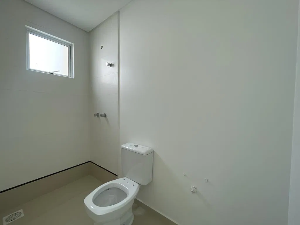 Apartamento no Edifício Lorena Cristina em Balneário Camboriú - foto 10