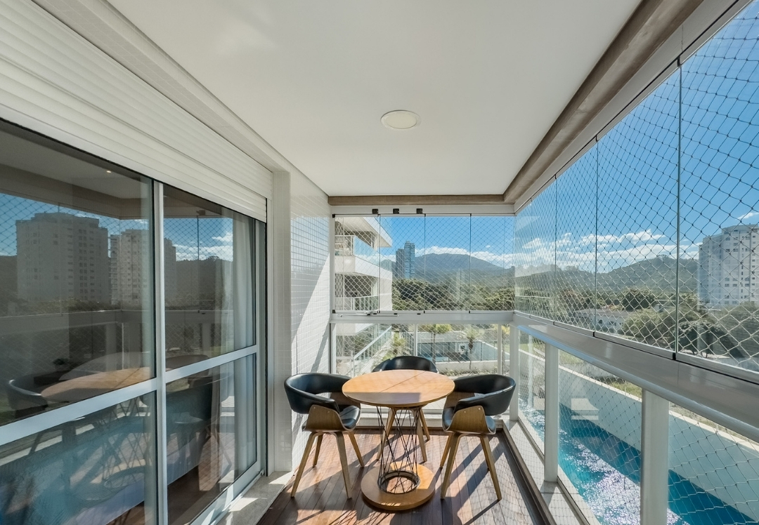 Apartamento no Edifício Amores da Brava na Praia Brava - foto 4