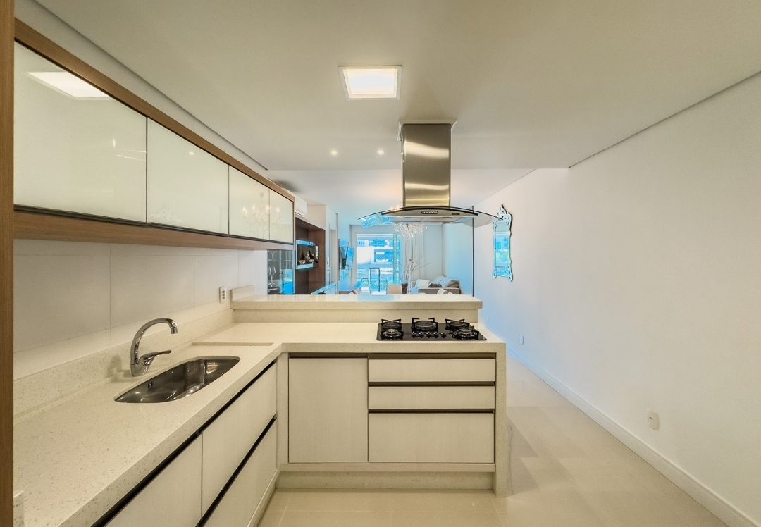 Apartamento no Edifício Amores da Brava na Praia Brava - foto 15
