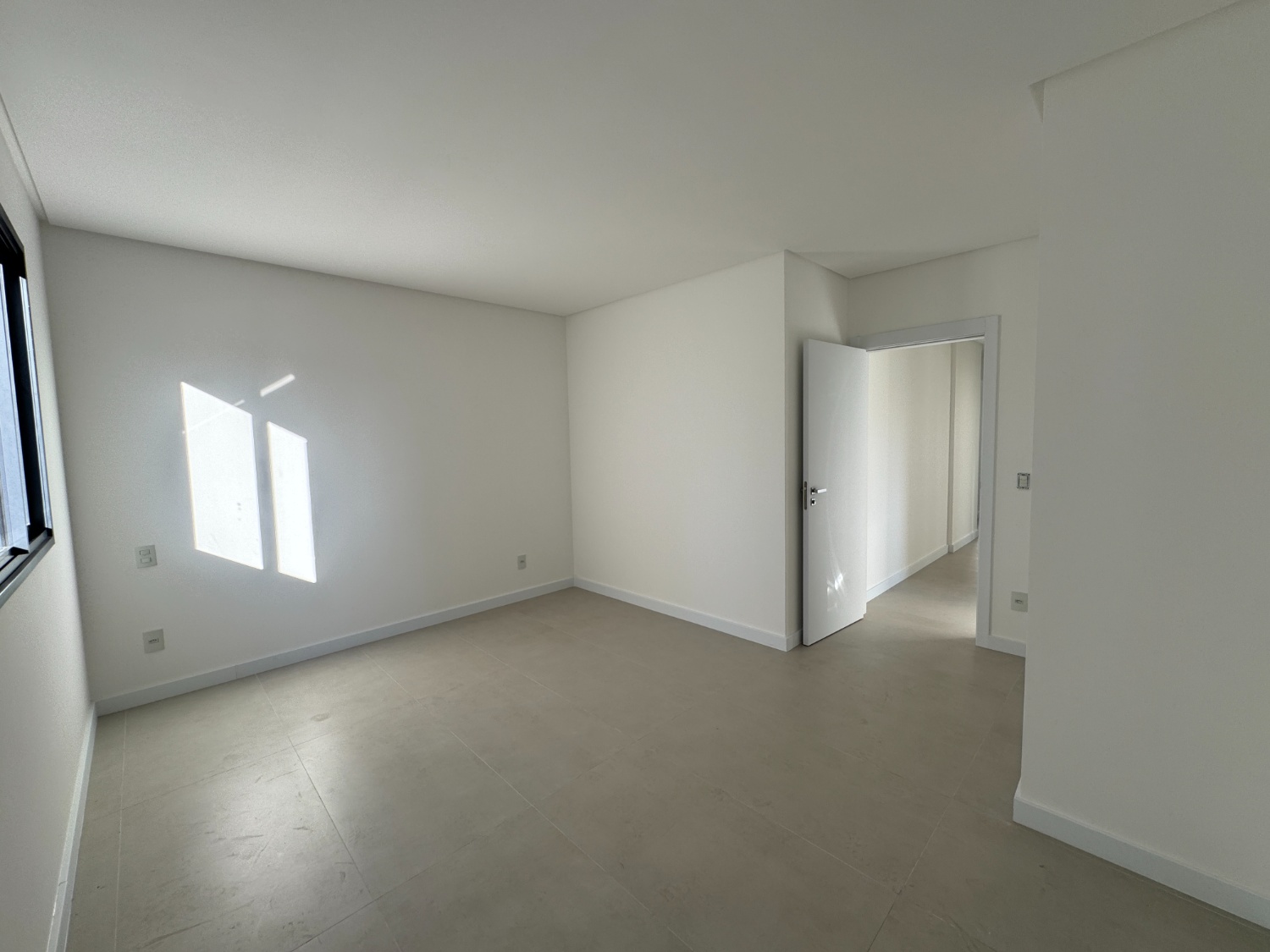 Apartamento no Edifício Tierra Del Sol em Balneário Camboriú - foto 6