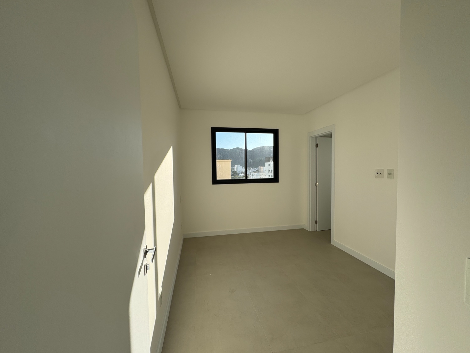 Apartamento no Edifício Tierra Del Sol em Balneário Camboriú - foto 9