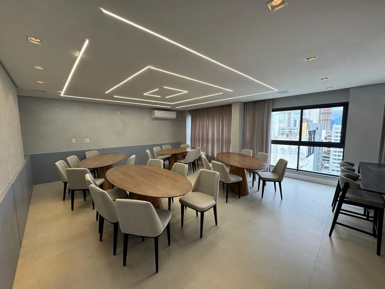 Apartamento no Edifício Tierra Del Sol em Balneário Camboriú - foto 25