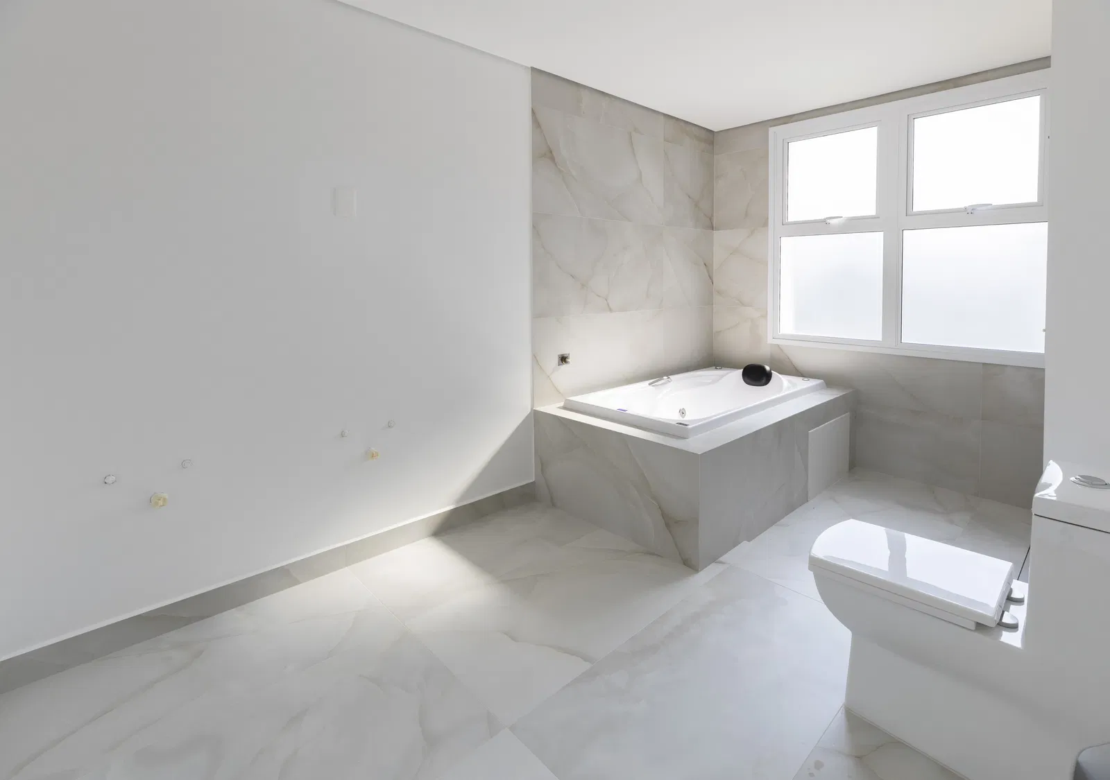 Apartamento no Edifício Le Blanc na Praia Brava - foto 18