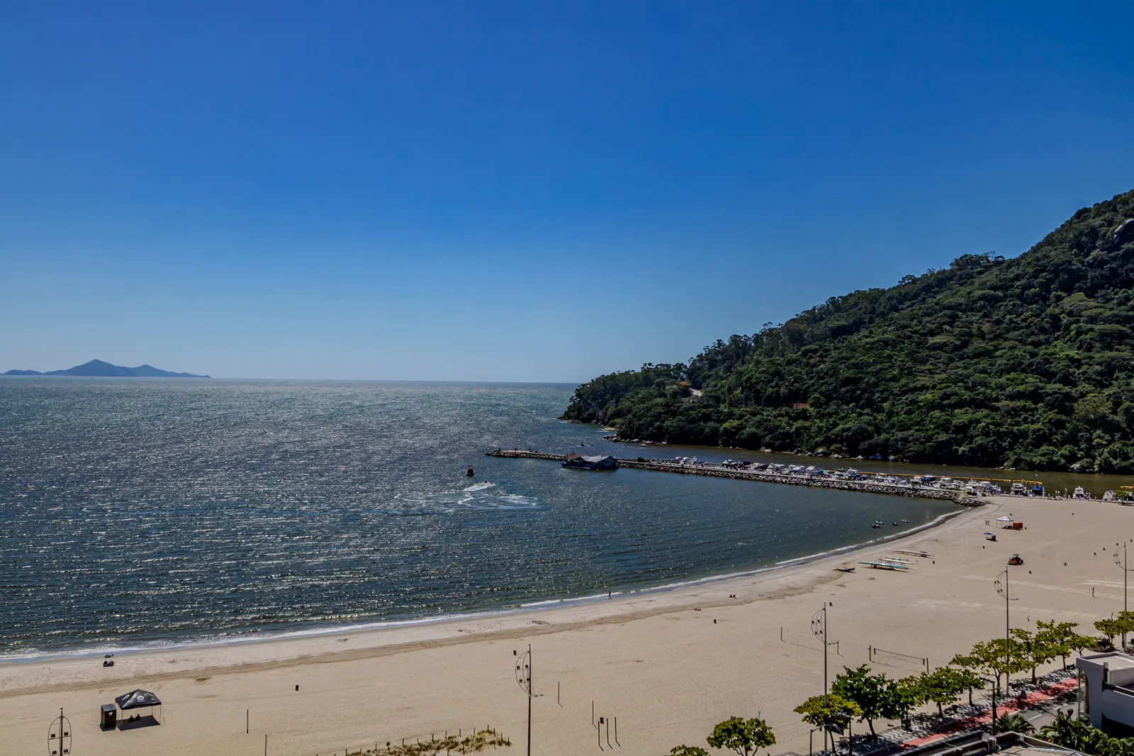 Apartamento no Edifício Torre de São Francisco em Balneário Camboriú - foto 6
