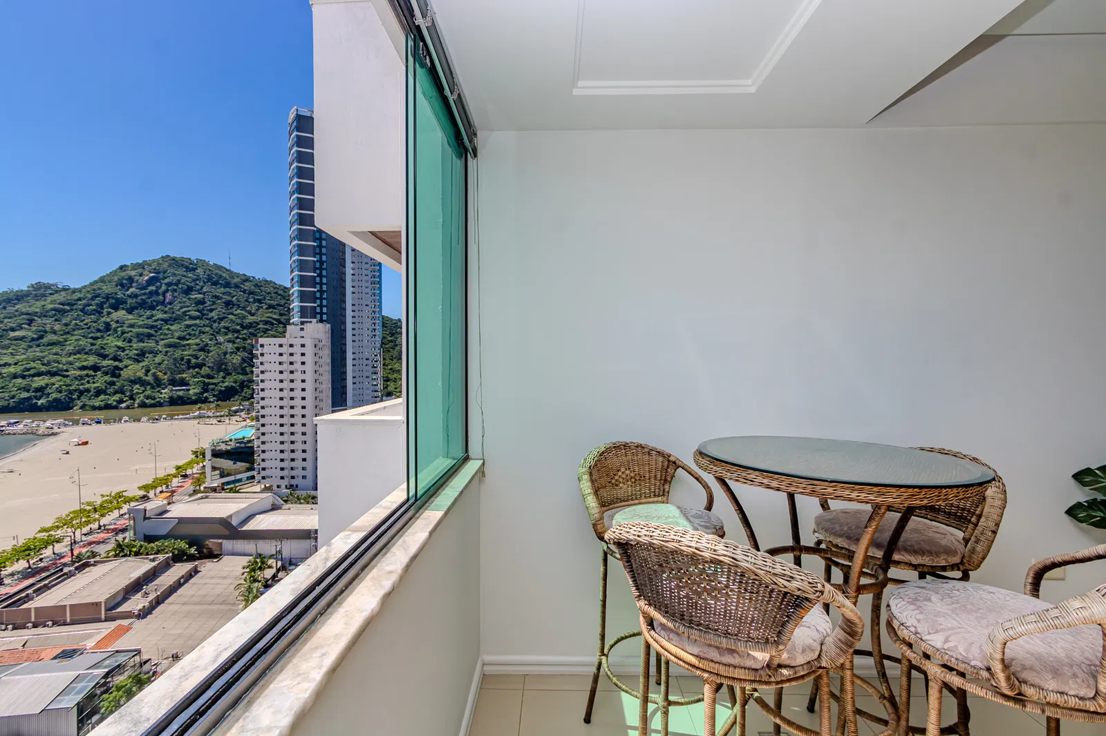 Apartamento no Edifício Torre de São Francisco em Balneário Camboriú - foto 8