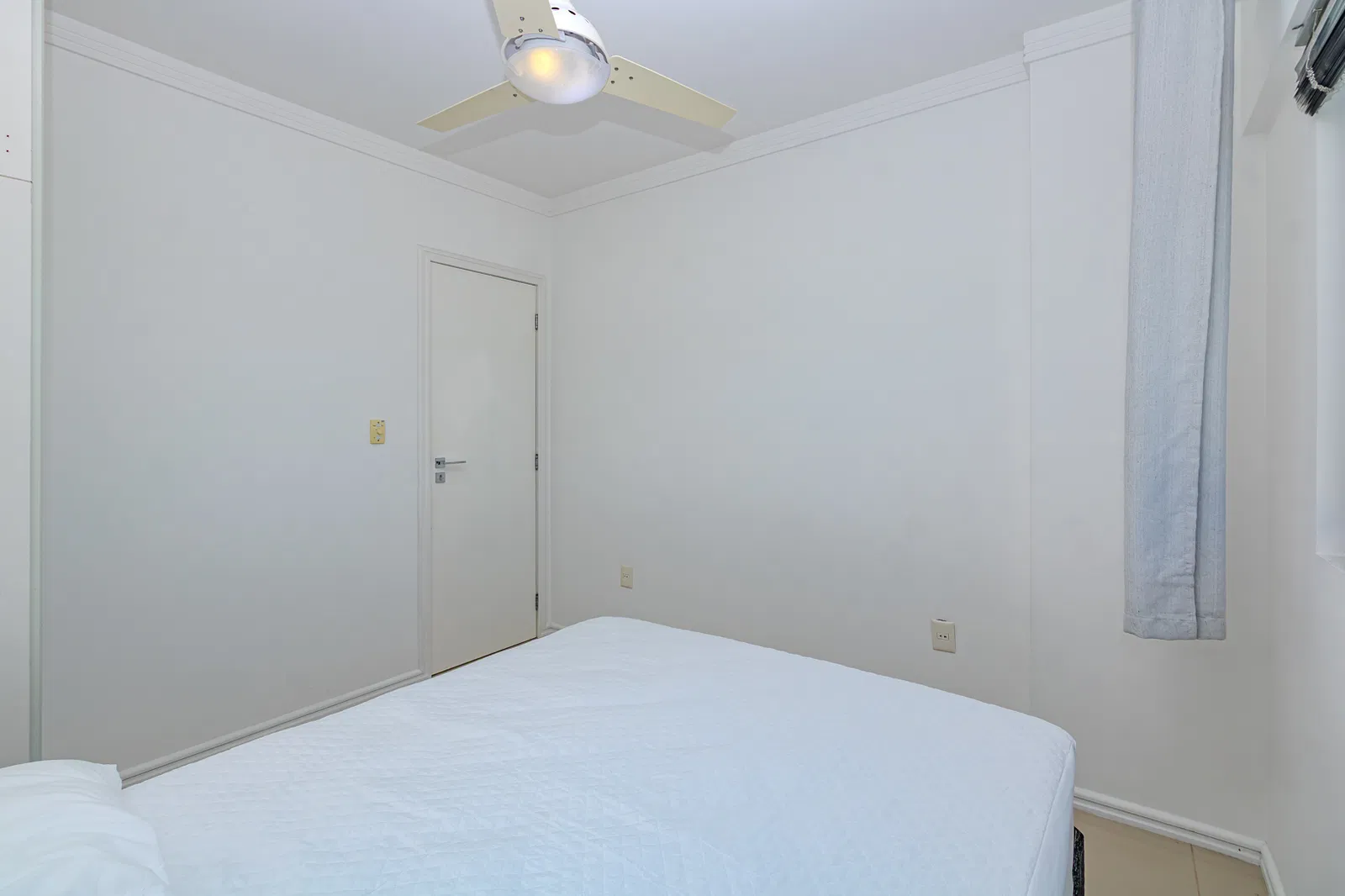 Apartamento no Edifício Torre de São Francisco em Balneário Camboriú - foto 24