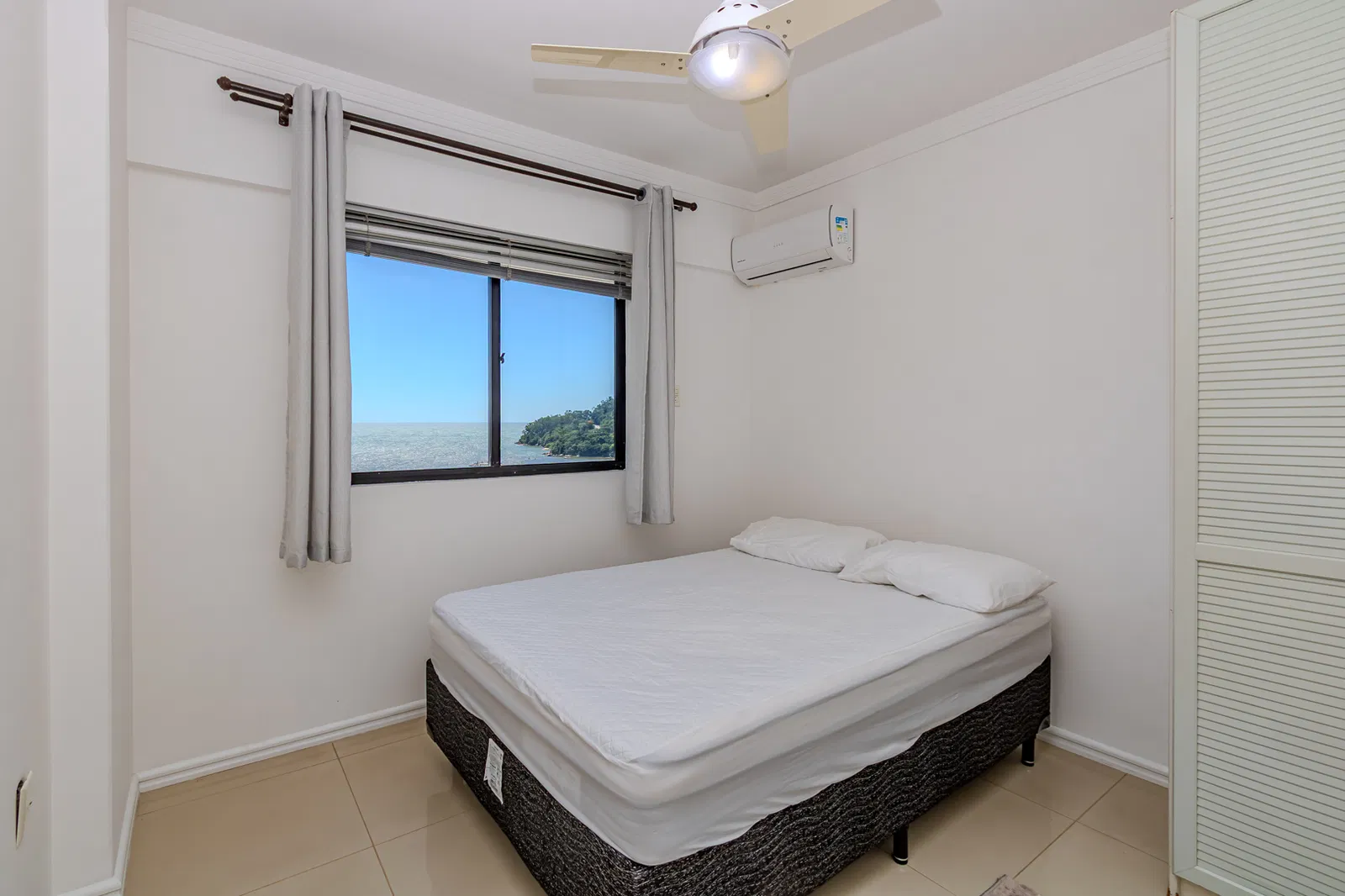 Apartamento no Edifício Torre de São Francisco em Balneário Camboriú - foto 25