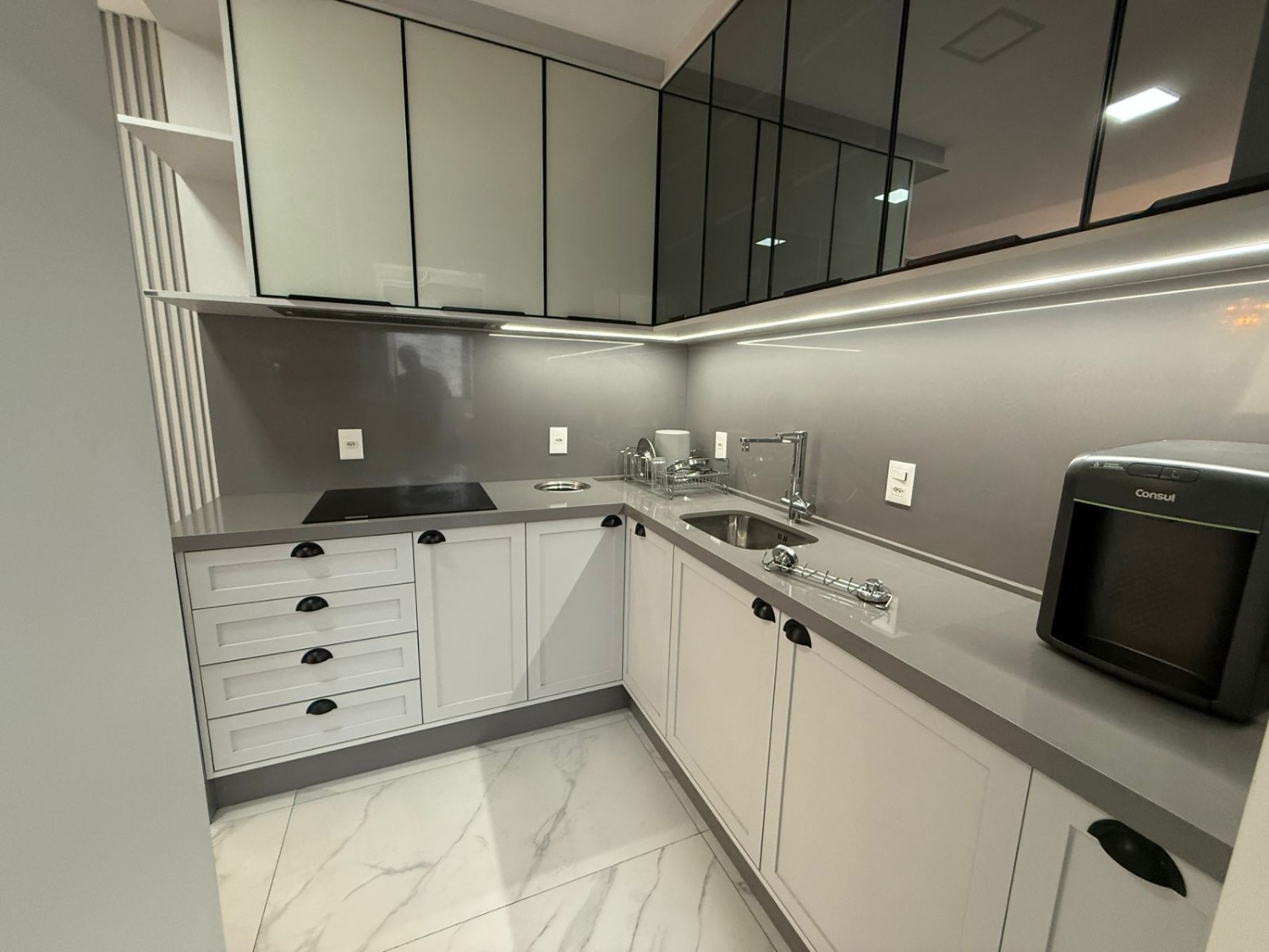 Apartamento no Edifício Black Piano em Itapema - foto 7