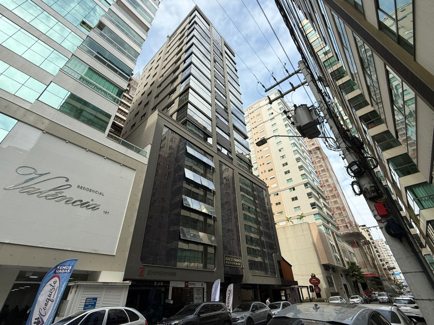 Apartamento no Edifício Black Piano em Itapema - foto 24