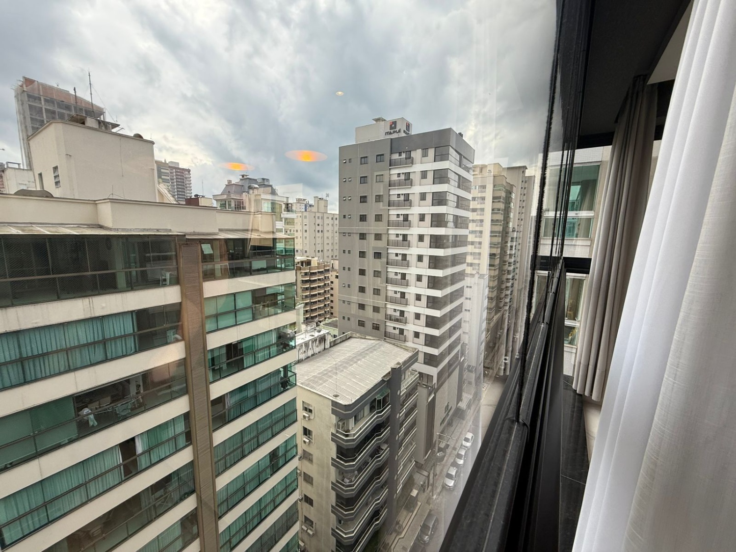 Apartamento no Edifício Black Piano em Itapema - foto 25