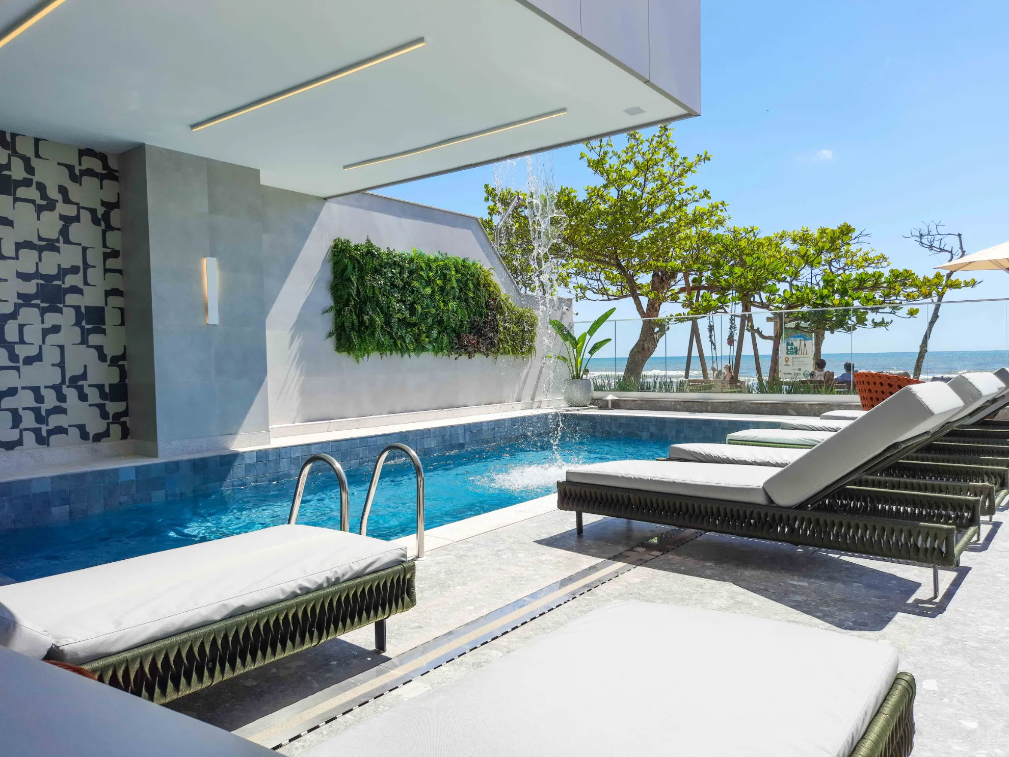 Apartamento no Edifício Albamar Meia Praia em Itapema - foto 5