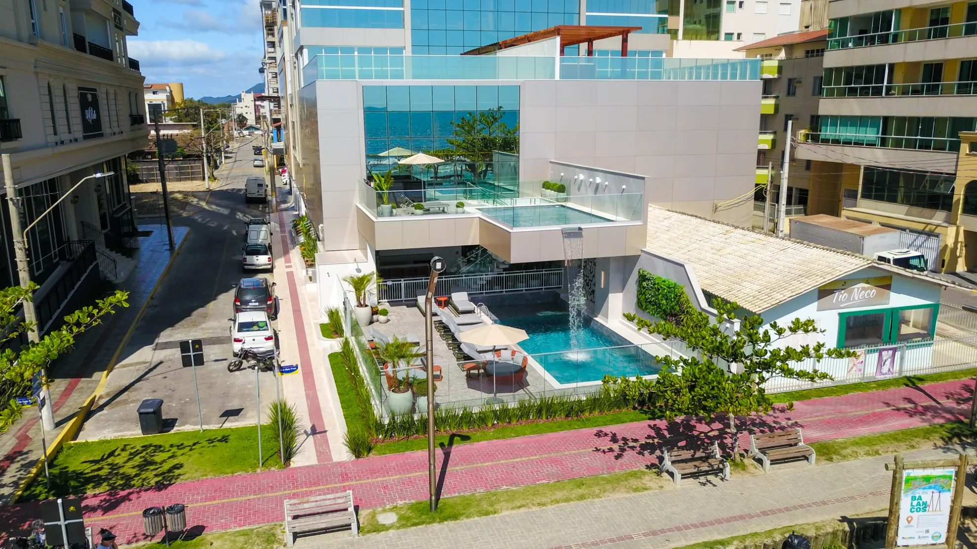 Apartamento no Edifício Albamar Meia Praia em Itapema - foto 7