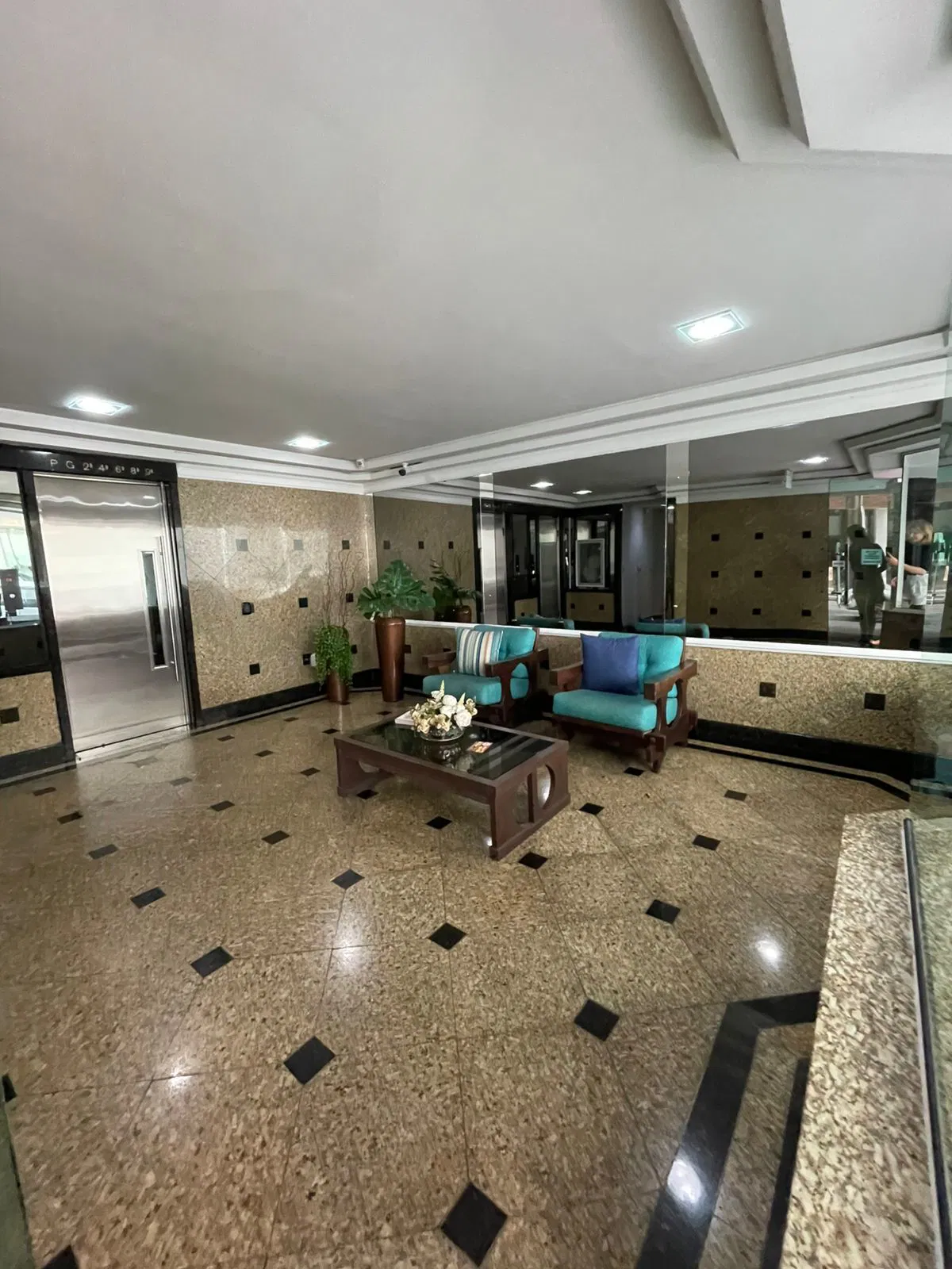 Apartamento no Edifício Madrid Residence em Balneário Camboriú - foto 17