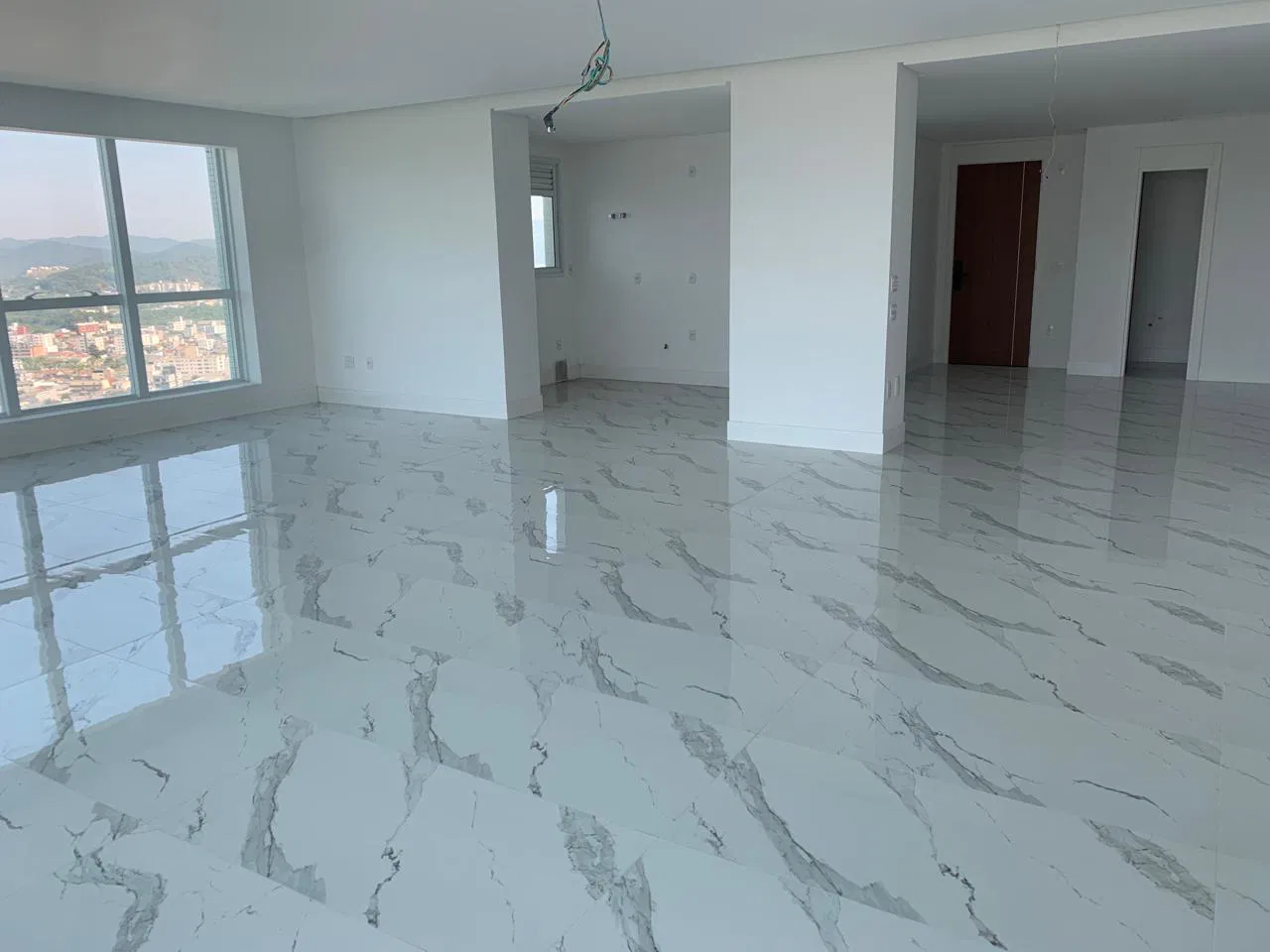 Apartamento no Ed. Marina Beach na Barra Sul de Balneário Camboriú - foto 5