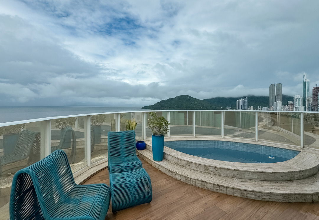 Cobertura Duplex no Ed. Gran Felicitá em Balneário Camboriú