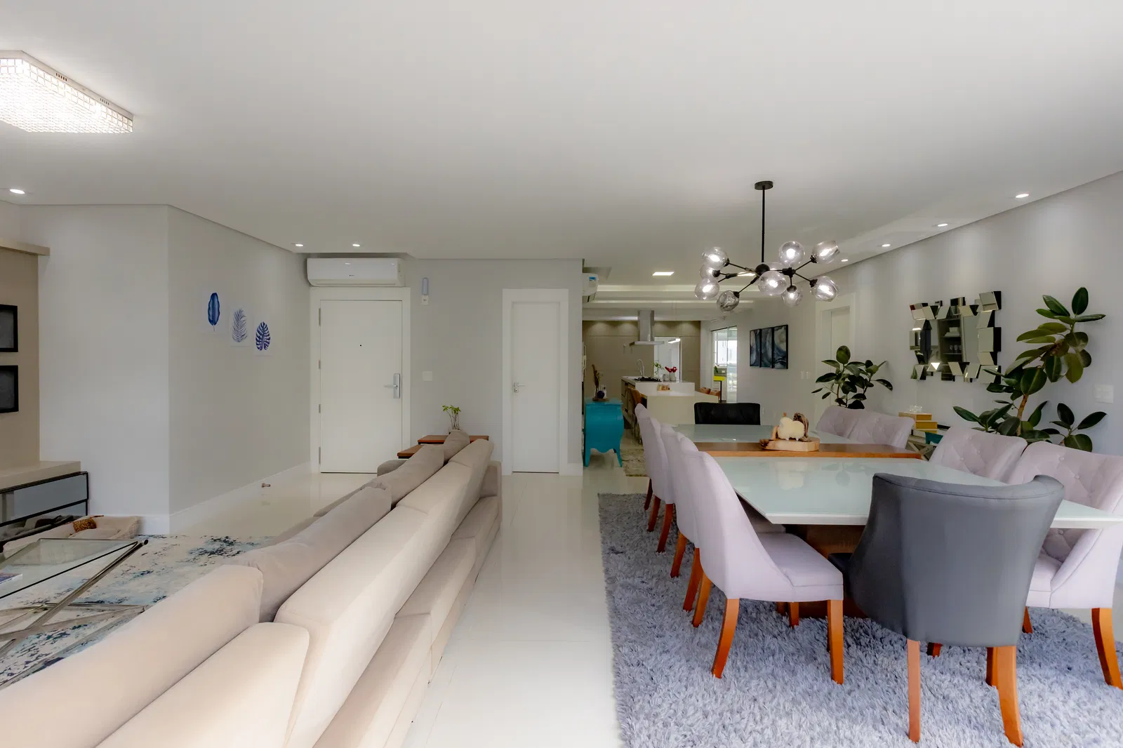 Apartamento no Edifício Royal Garden em Balneário Camboriú - foto 4