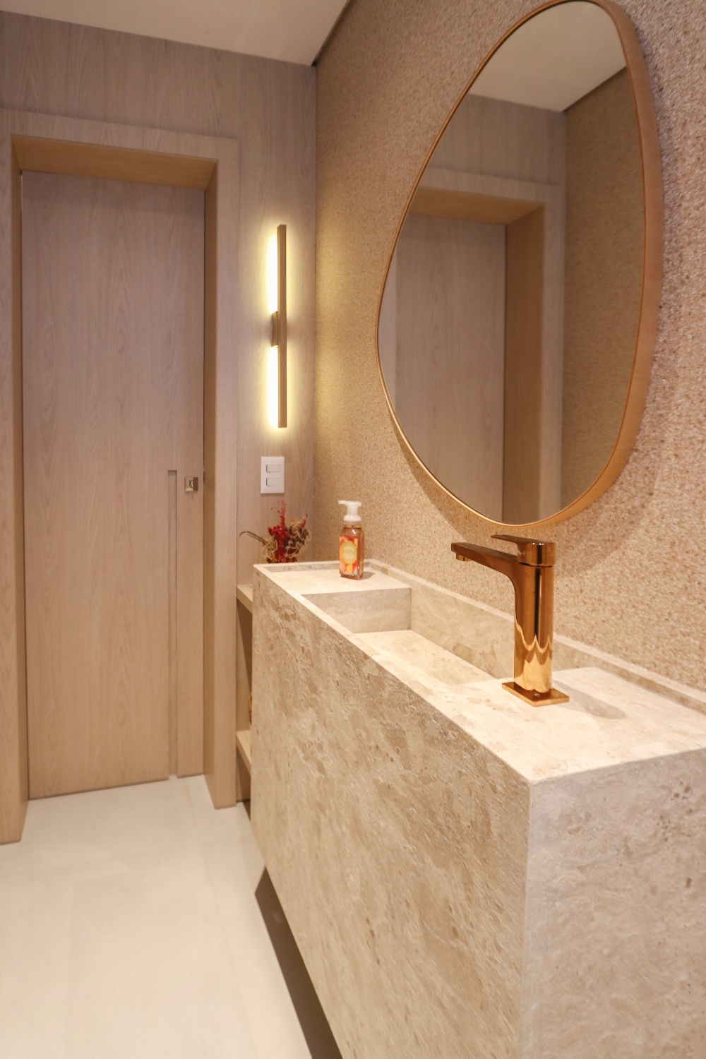 Apartamento no Ed. Argos Residence em Balneário Camboriú - foto 20