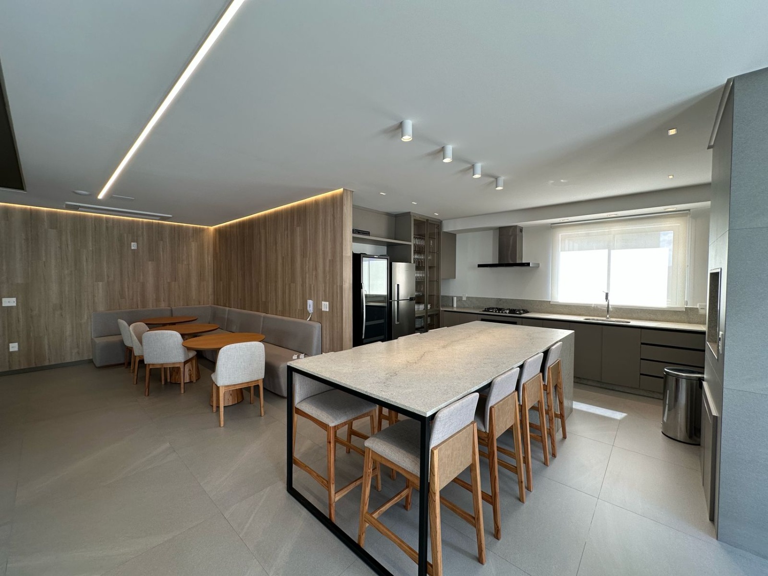 Apartamento à venda no Edifício Farol de Valença no Centro de Balneário Camboriú - foto 17