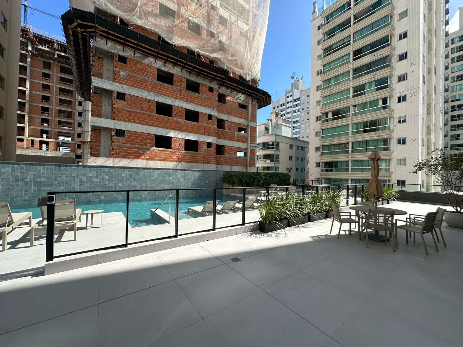 Apartamento à venda no Edifício Farol de Valença no Centro de Balneário Camboriú - foto 25