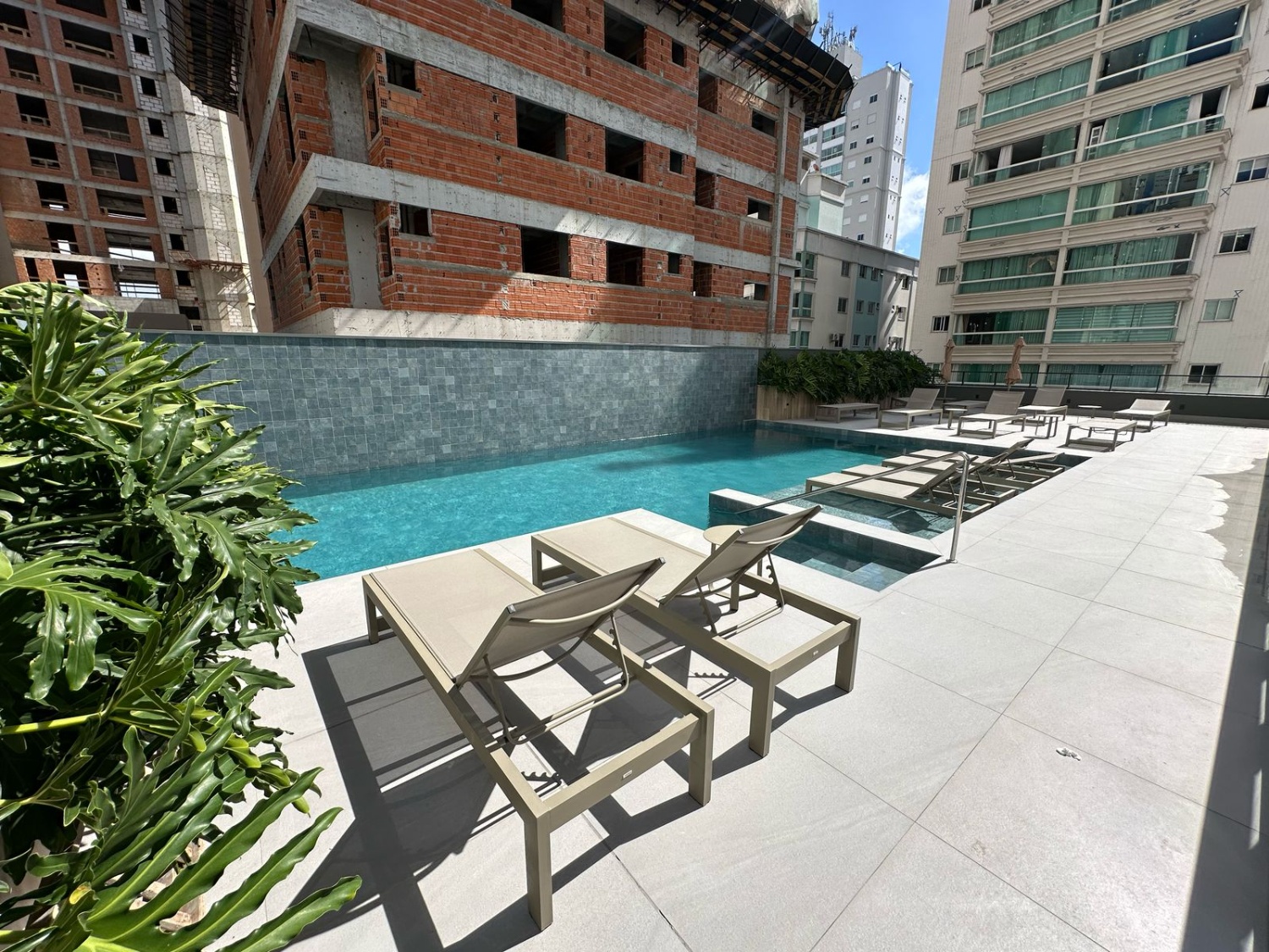Apartamento à venda no Edifício Farol de Valença no Centro de Balneário Camboriú - foto 26
